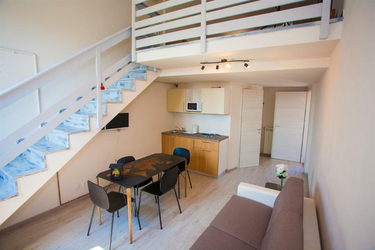 Garda Friends Apartments 托斯科拉诺-马德尔诺 外观 照片