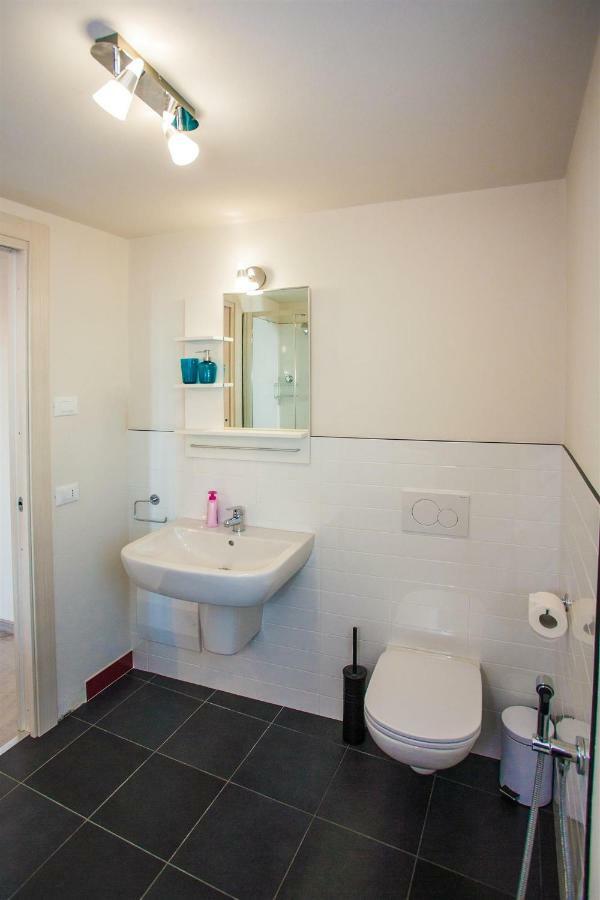 Garda Friends Apartments 托斯科拉诺-马德尔诺 外观 照片